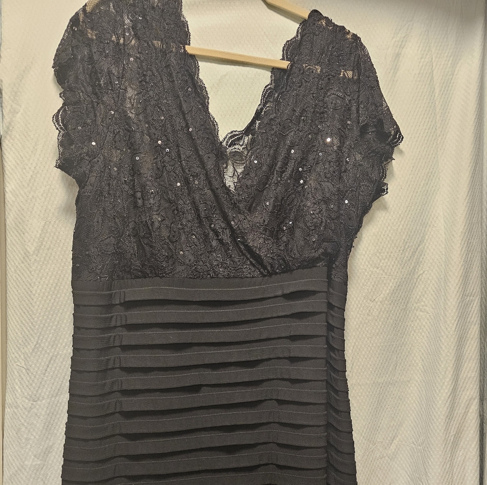 2x long Sequence and Ribbed Black Gown